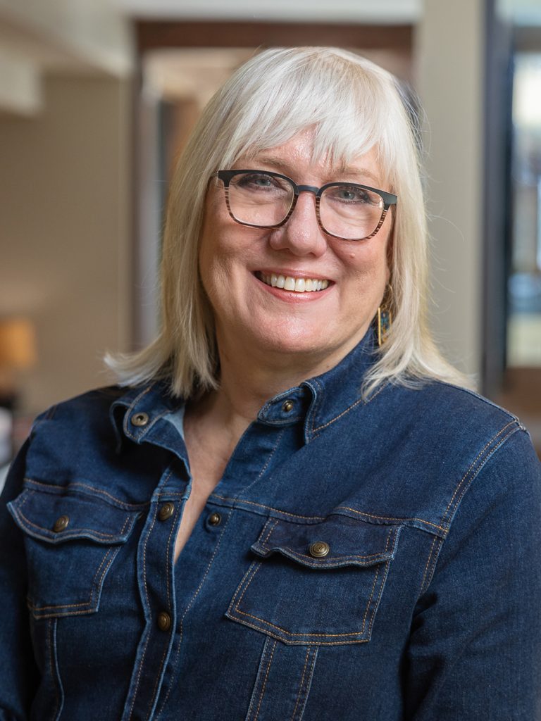 Lisa Cowan