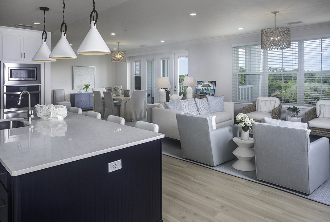 Hybrid loft apartment with open kitchen and living room